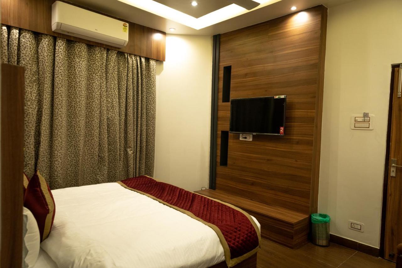 تشامبا Hotel The Florence المظهر الخارجي الصورة